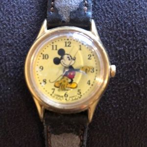 Early 80s Mickey watch